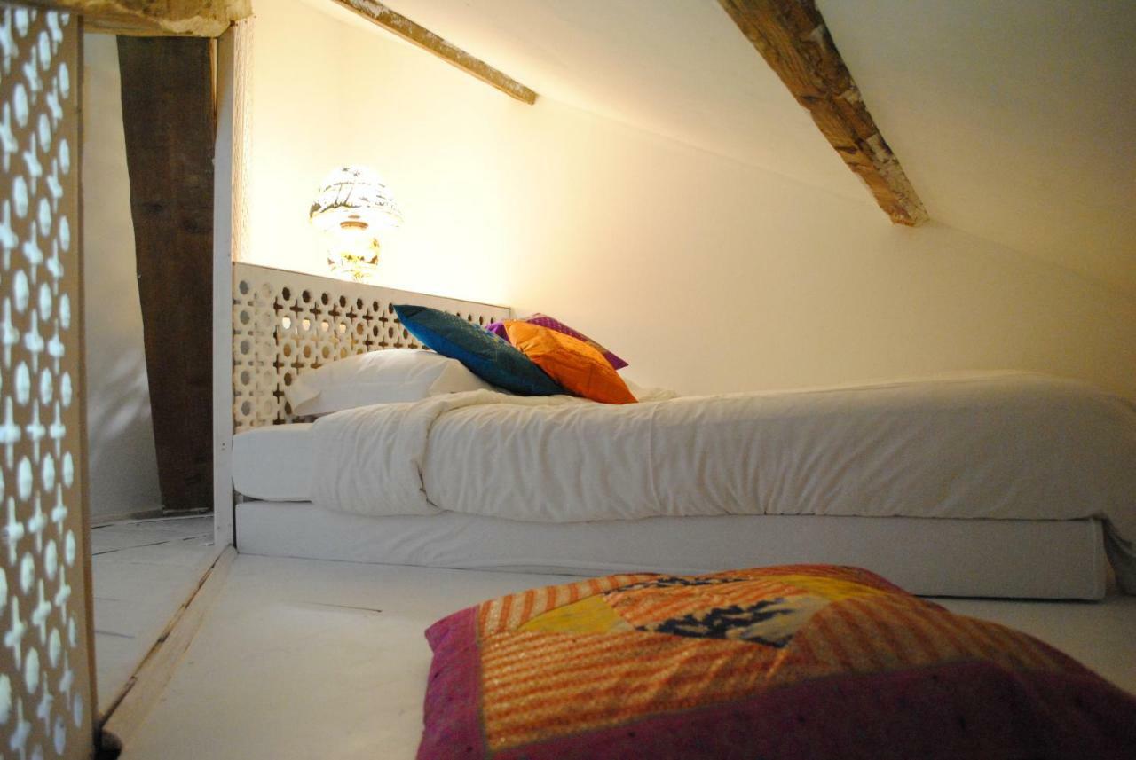 Les Routes Du Monde Bed & Breakfast Saint-Geniès-de-Comolas Eksteriør bilde